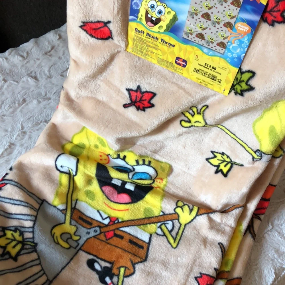 SpongeBob SquarePants Fall Leaves Plush Throw Blanket - Cream, Yellow & Red